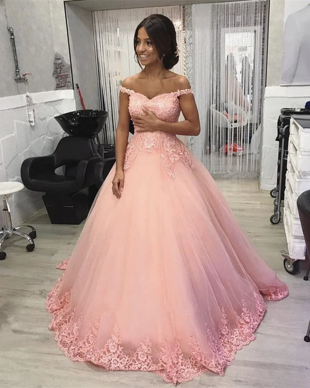 Delicate Lace Embroidery V-neck Off Shoulder Tulle Quinceanera Dresses Ball gowns Illusion Lace Gown