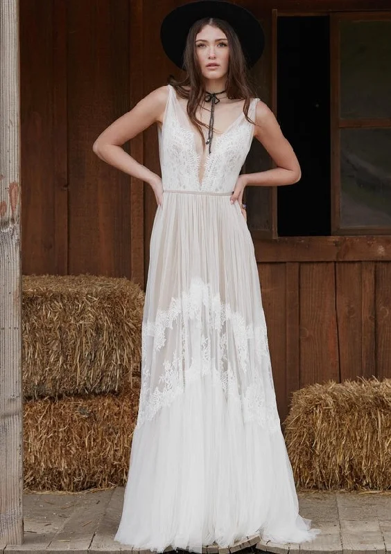 Willowby Clementine Wedding Dress Full Skirt Wedding