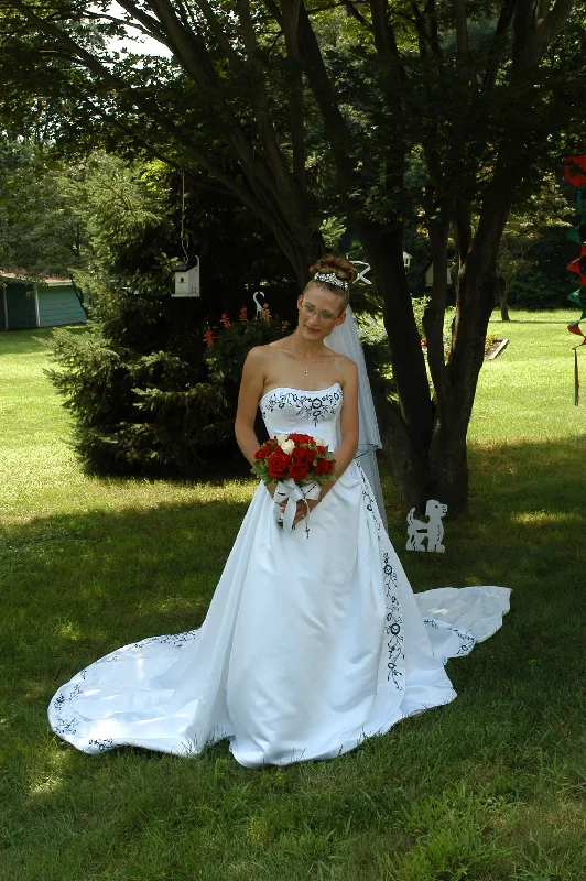 Maggie Sottero Not Sure Beach unclassified dresses