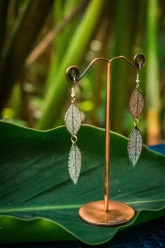 Two Leaves - White Brass Earings Striped unclassified dresses