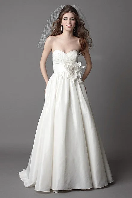 Watters Mimi Flowy unclassified dresses